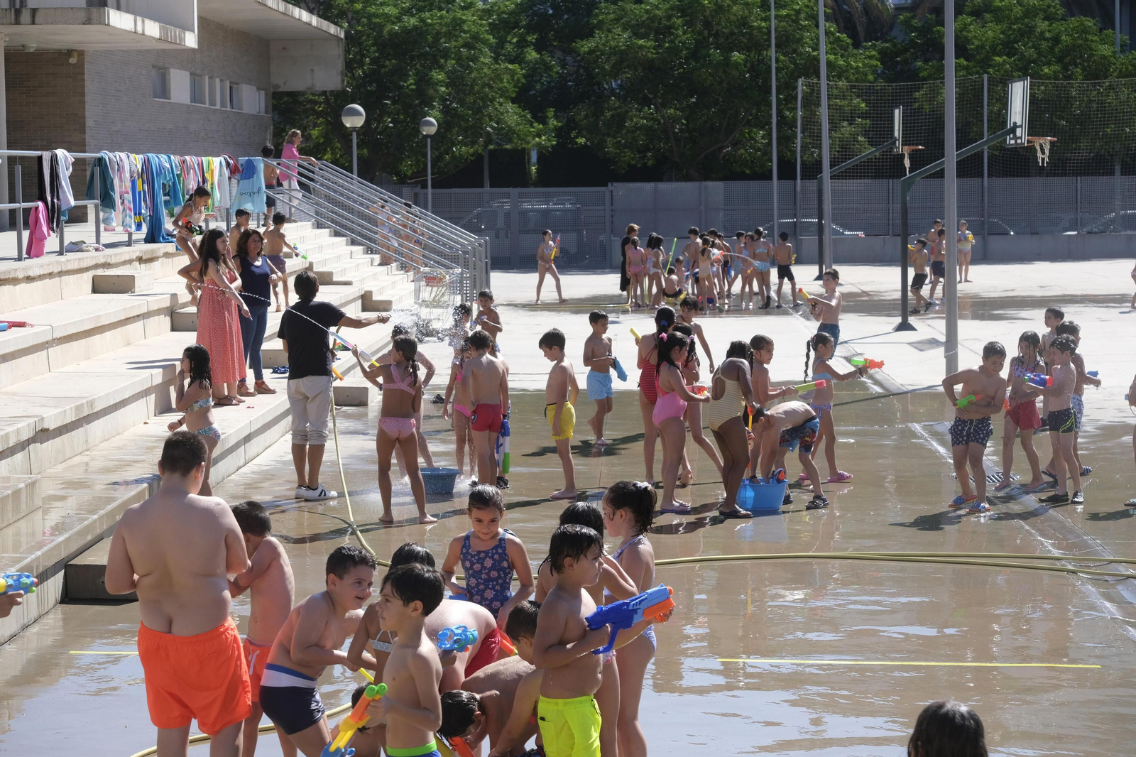 ¡Por fin vacaciones! Las mejores fotografías del último día de colegio en Córdoba
