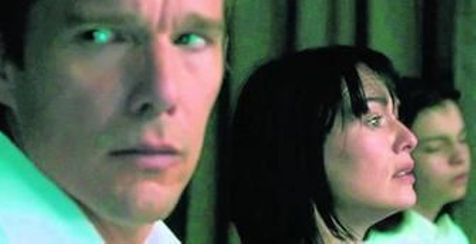 Ethan Kawke encabeza el reparto de la fallida cinta de James DeMonaco.