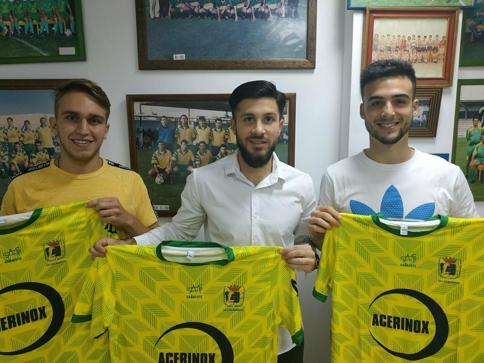 Germán Triunfo, Santiago Fernández y Facu.