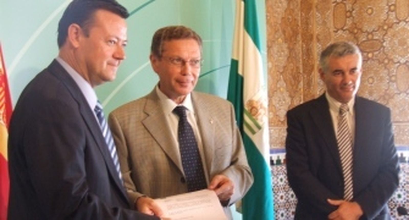 Albaida inicia la producción de luteína a partir de microalgas