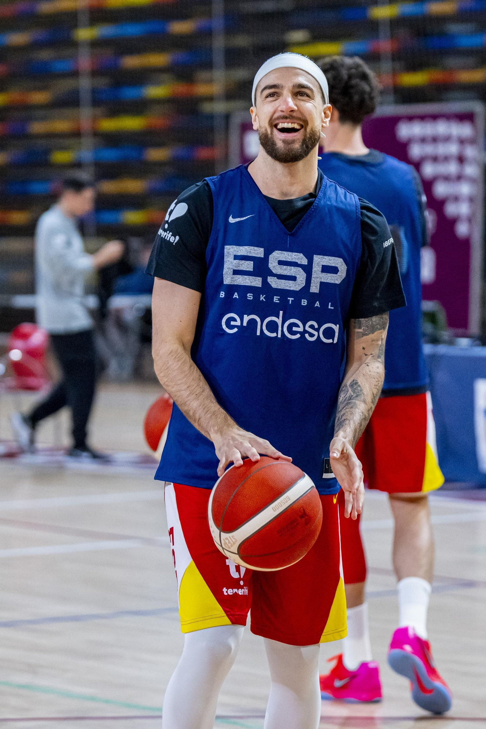 Alberto Díaz, Francis Alonso y Paco Aurioles, en la primera España de Chus Mateo