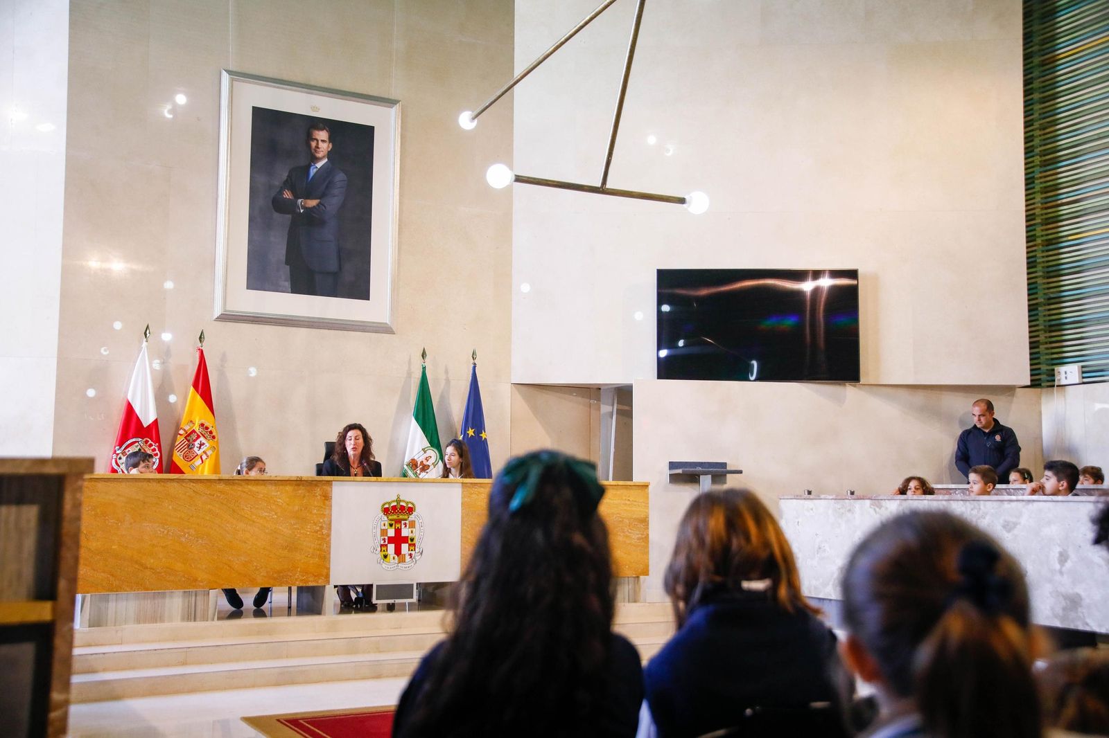 Visita al Ayuntamiento de Almería del colegio Virgen de Fátima, en imágenes