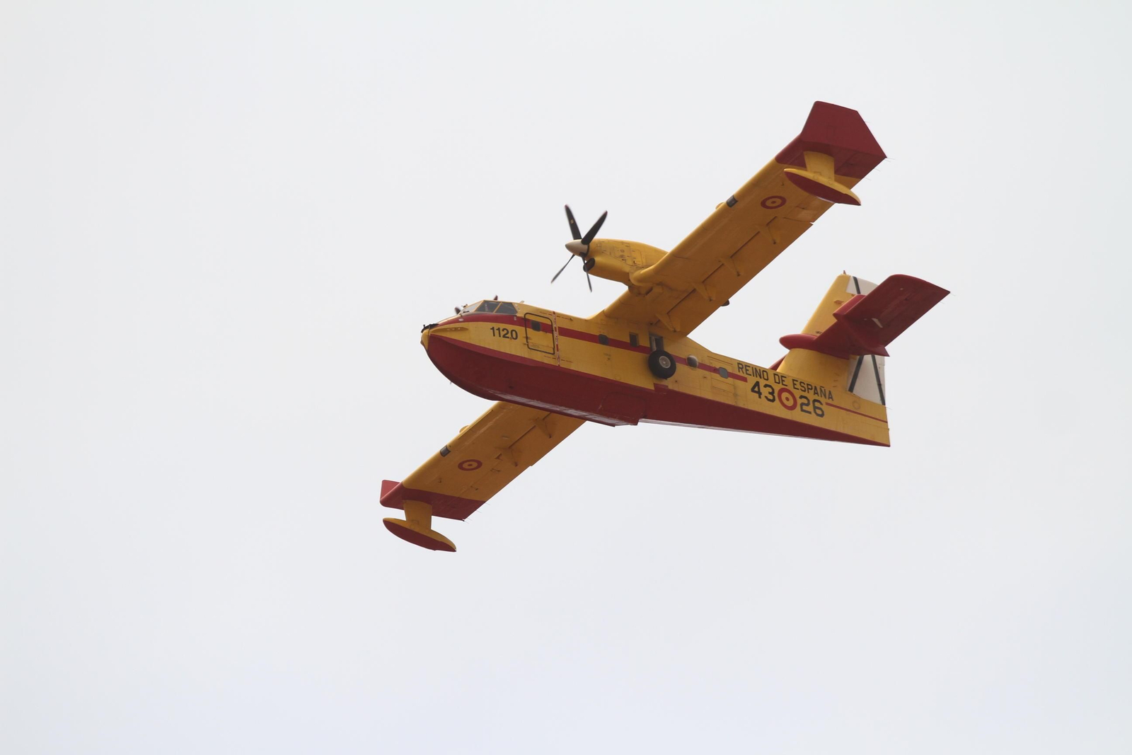 Las imágenes del incendio en Moguer y Mazagón