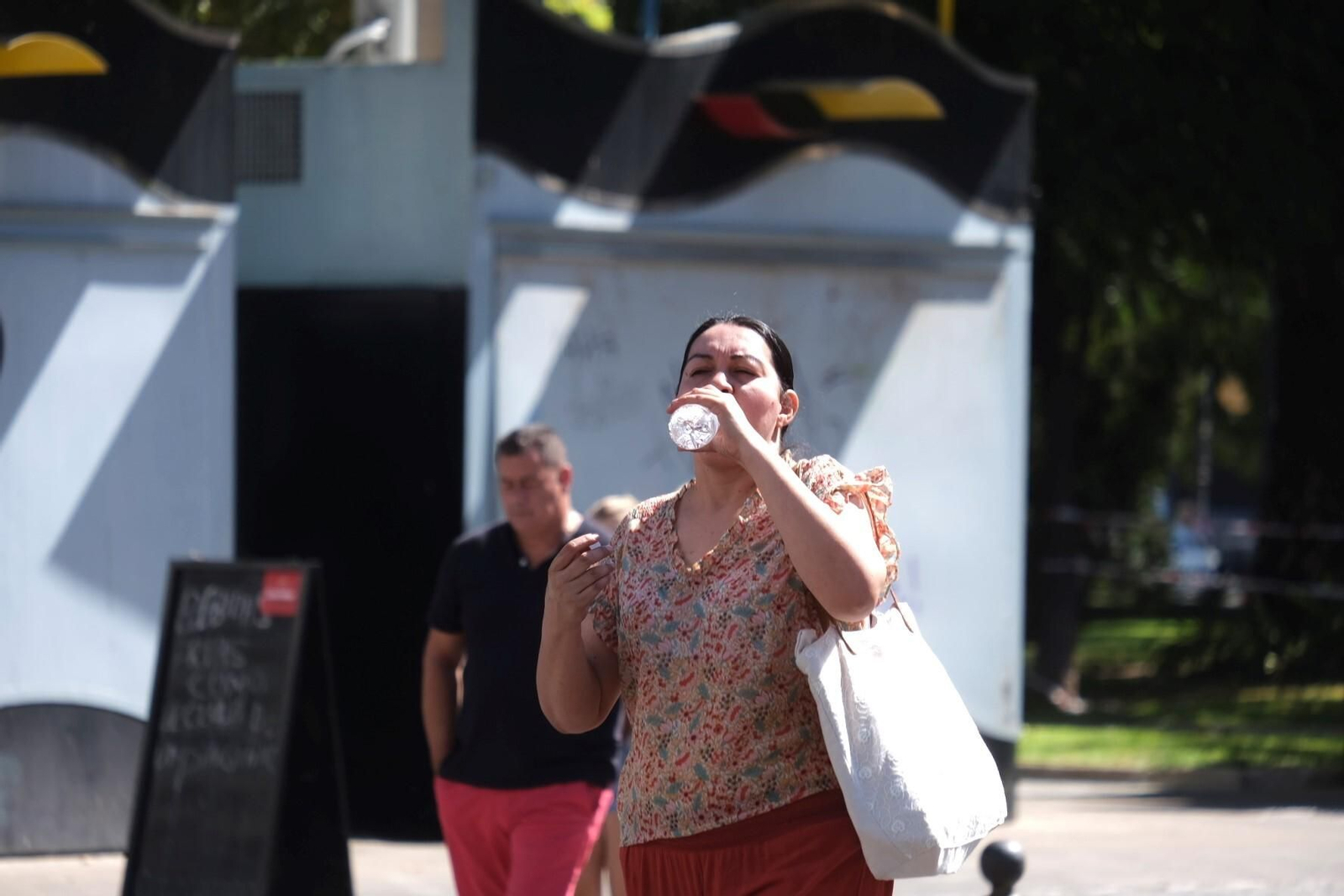 Una tarde de alerta roja por calor extremo en Córdoba, en imágenes