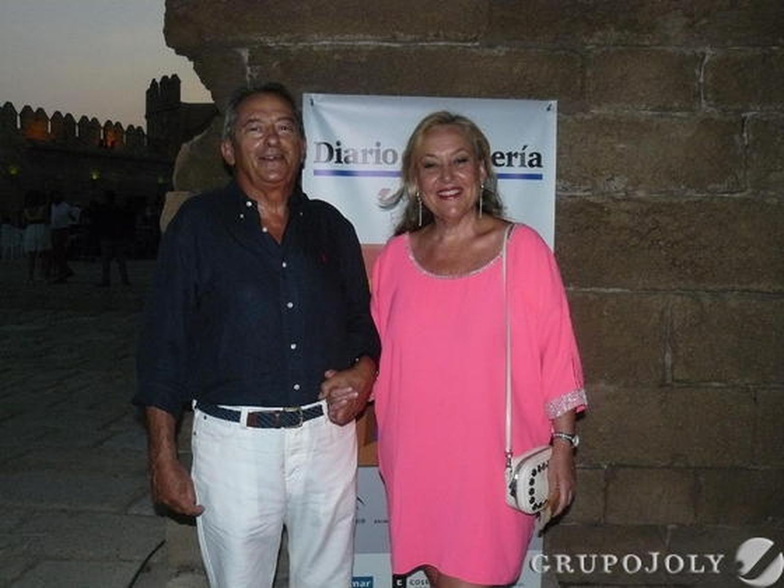 Fernando Merino y Alicia Carreño celebraron el Milenio con Diario de Almería./ Rafael González y Ricardo García