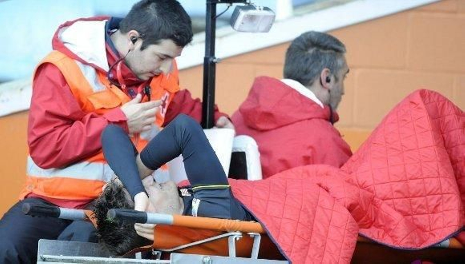 Andreolli, operado de la rotura del tendón de Aquiles