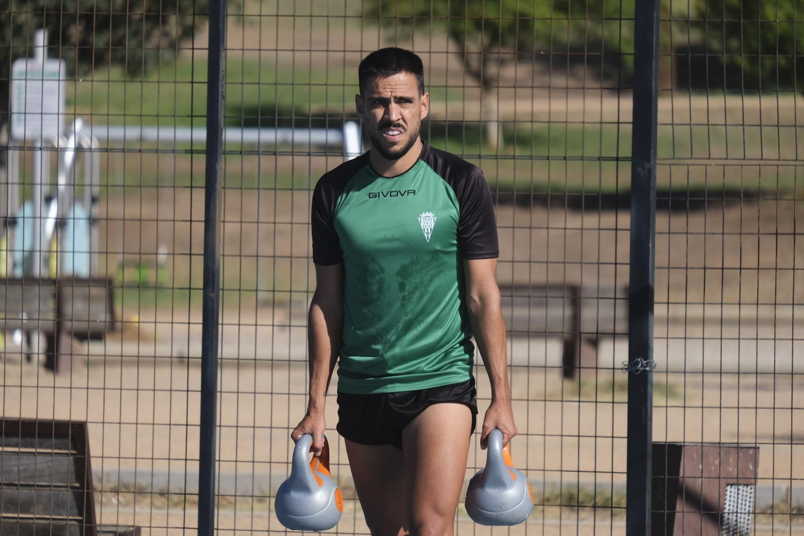 El entrenamiento del Córdoba CF en el parque de la Asomadilla, en imágenes