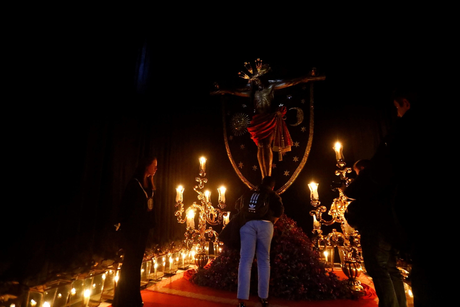 Besapiés al Remedio de Ánimas de San Lorenzo