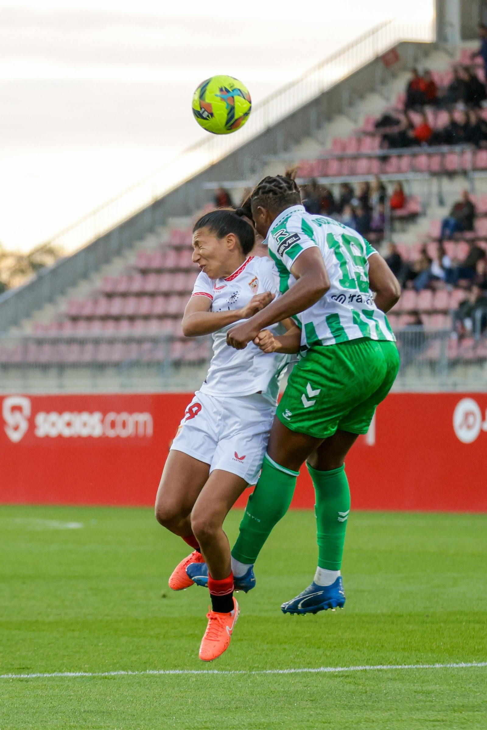 Las imágenes del derby femenino Sevilla FC - Real Betis
