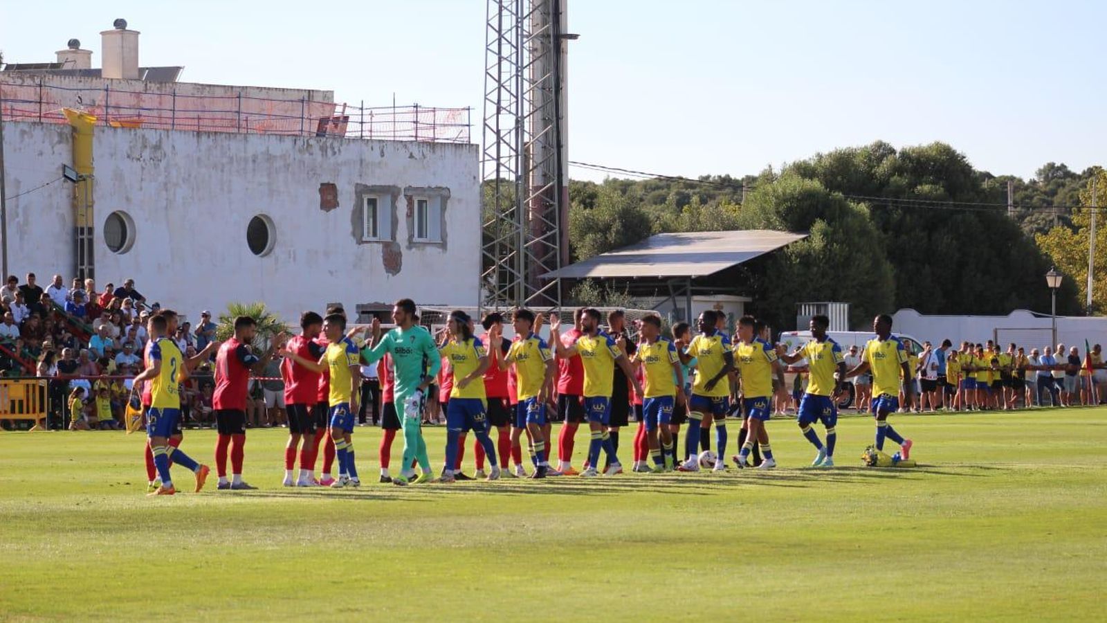 Las imágenes del amistoso entre el Barbate y el Cádiz CF