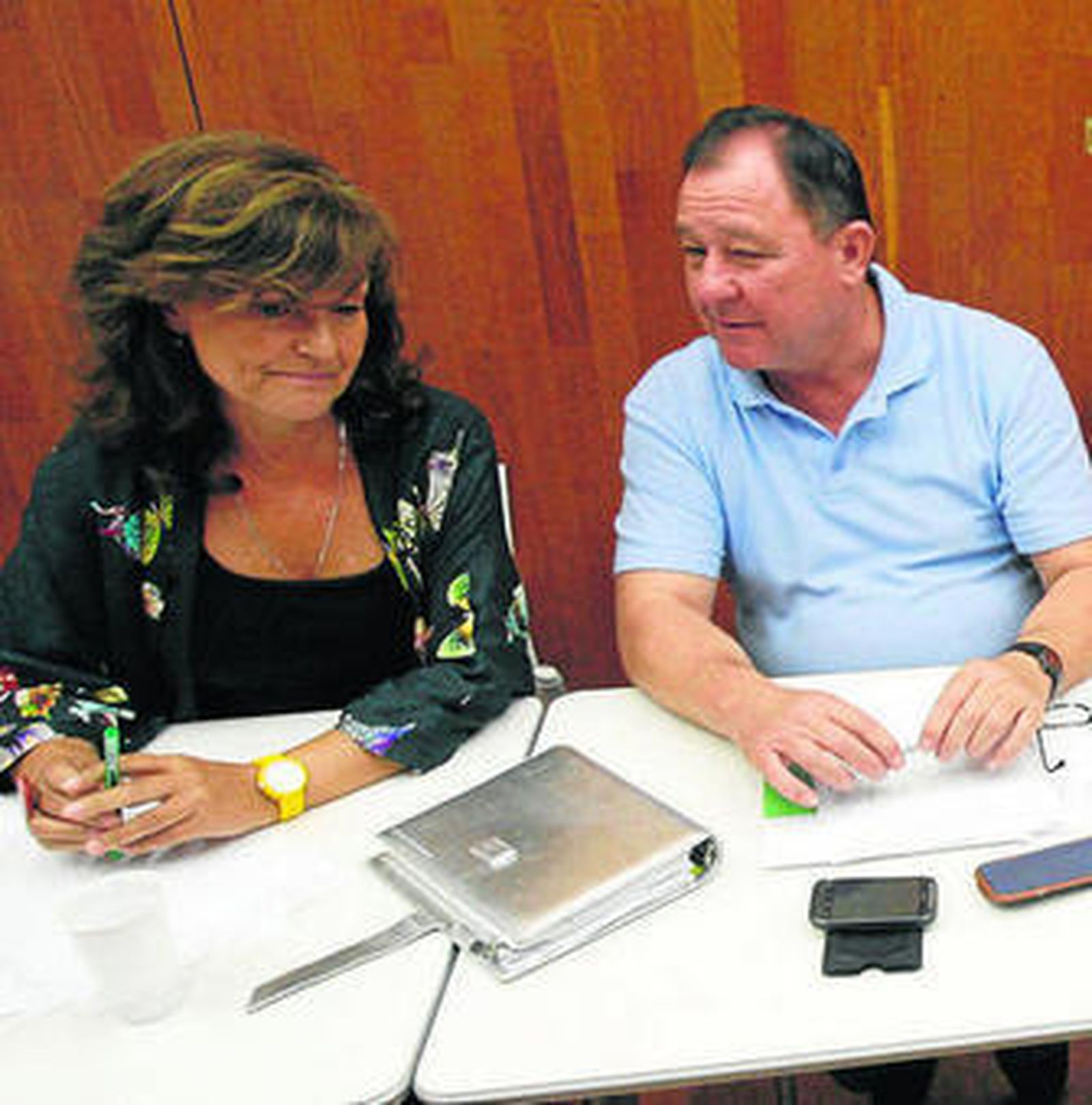 Carmen Calvo y Miguel Serrano, en una imagen de archivo.