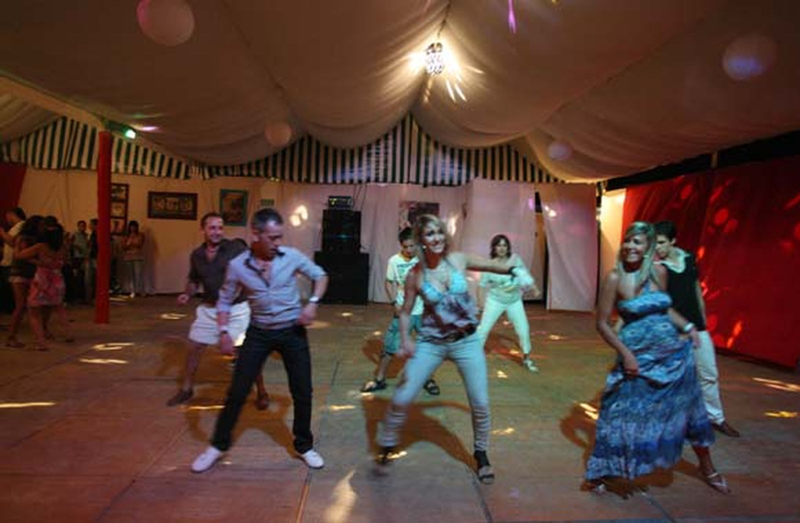 El Real estuvo al completo durante toda la jornada de feria

Foto: Paco Guerrero