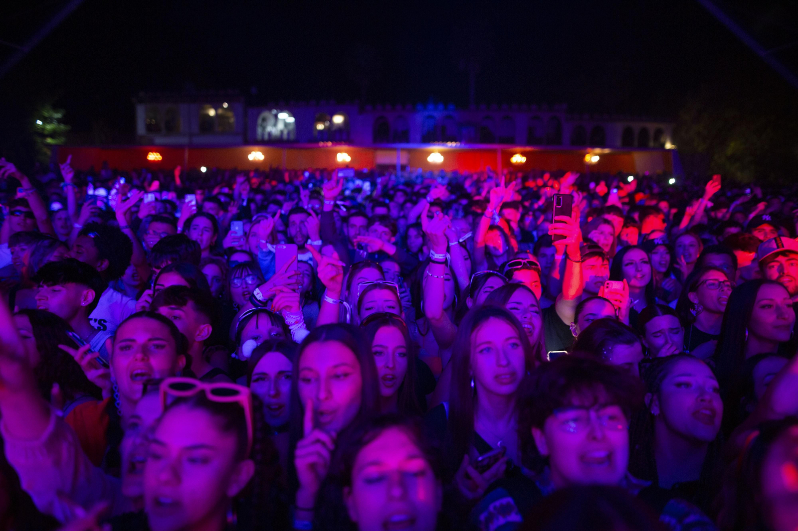 Yung Beef y La Zowi desatan la locura en el festival Infierno