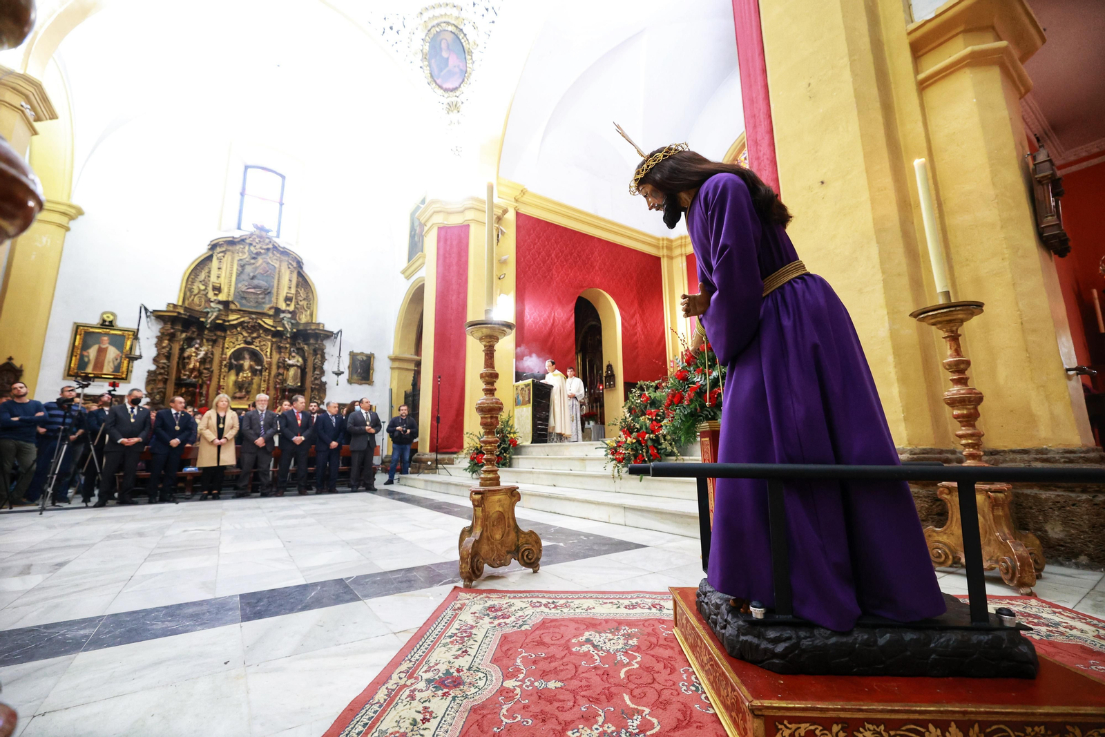 Las imágenes del regreso de la imagen del Nazareno de San Fernando a la Iglesia Mayor
