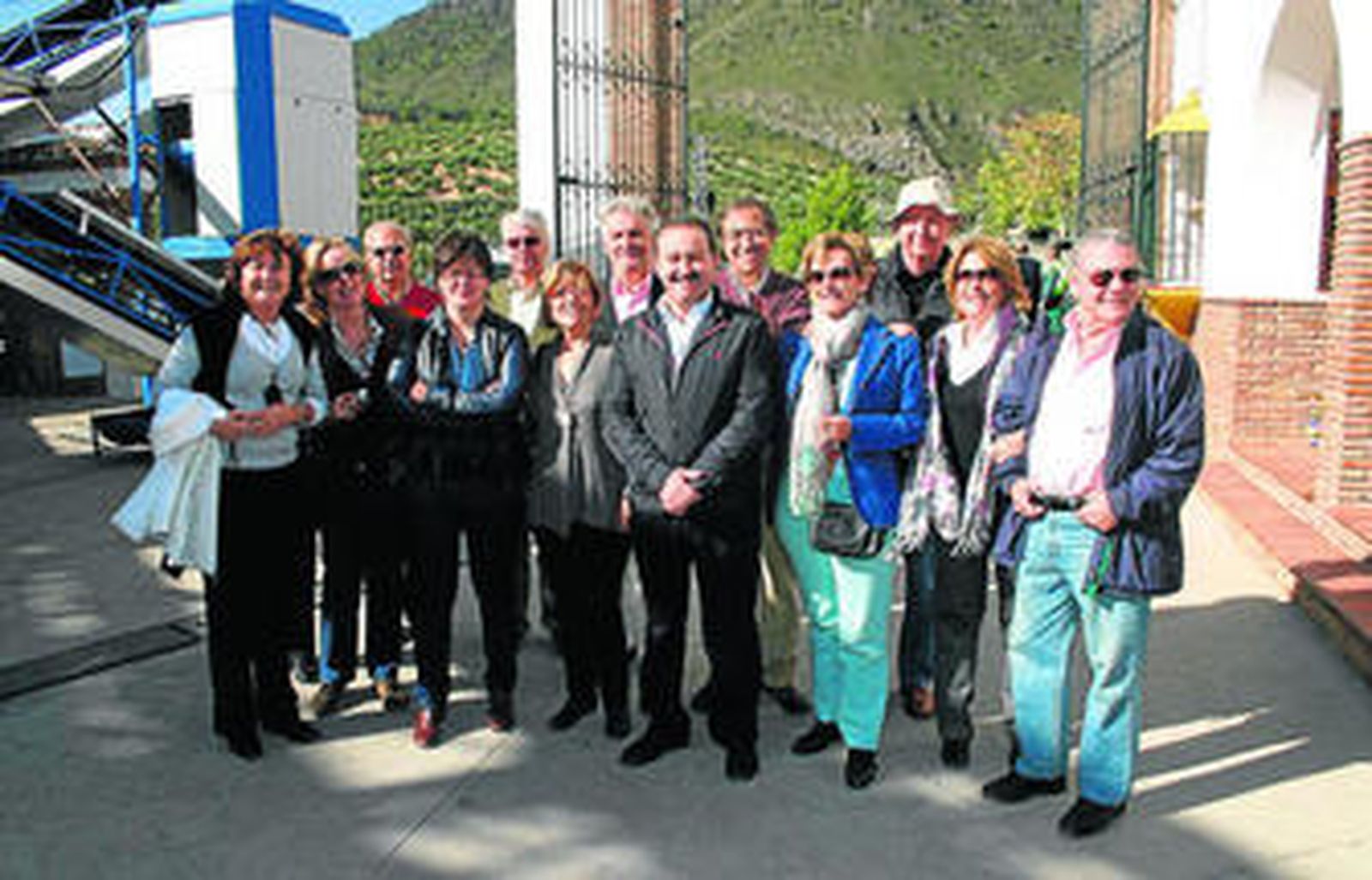 Visita del jurado a las instalaciones de Manuel Montes Marín en Priego de Córdoba