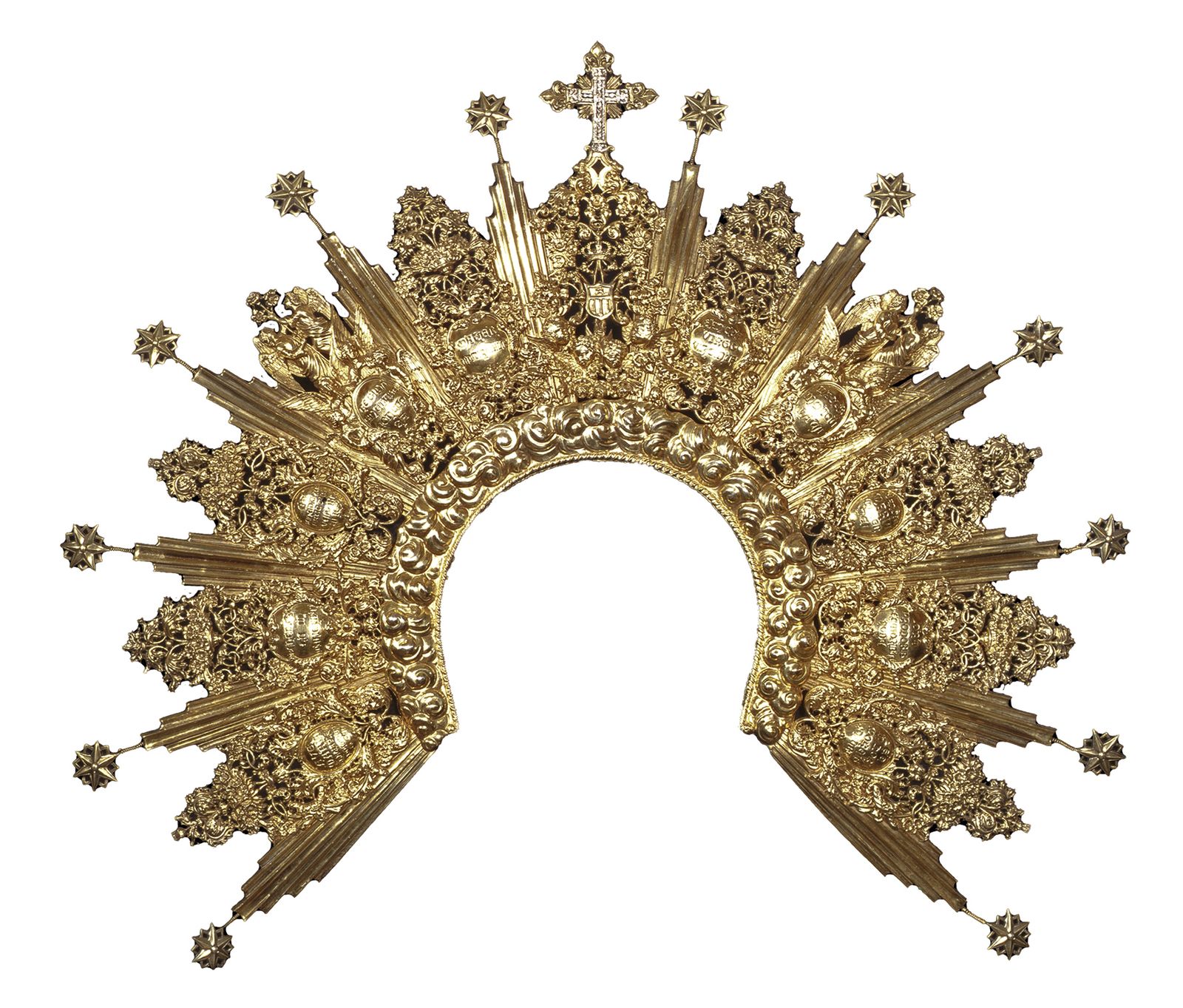 Diadema de la Virgen de las Aguas (Museo) y Cordones de oro de la Amargura, Esperanza de Triana y Los Gitanos.