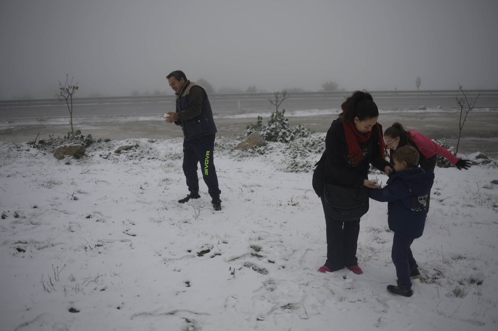 La nevada en el interior de Málaga, en imágenes
