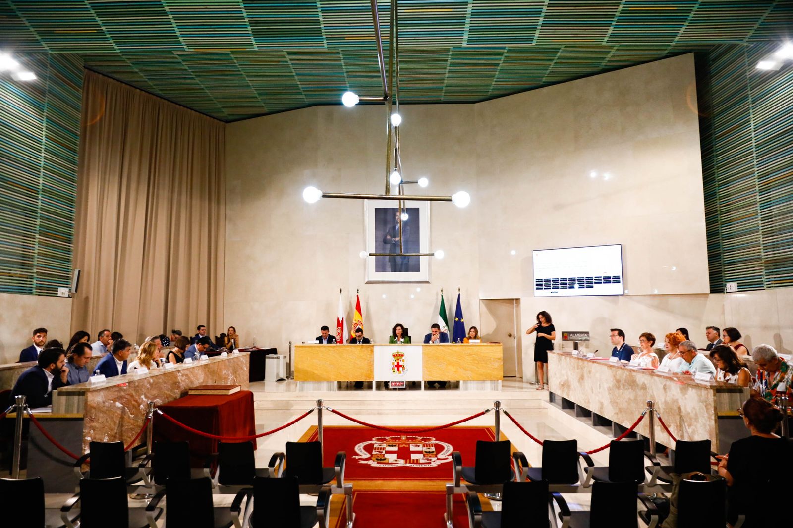 La Corporación vuelve a reunirse el lunes en sesión plenaria.