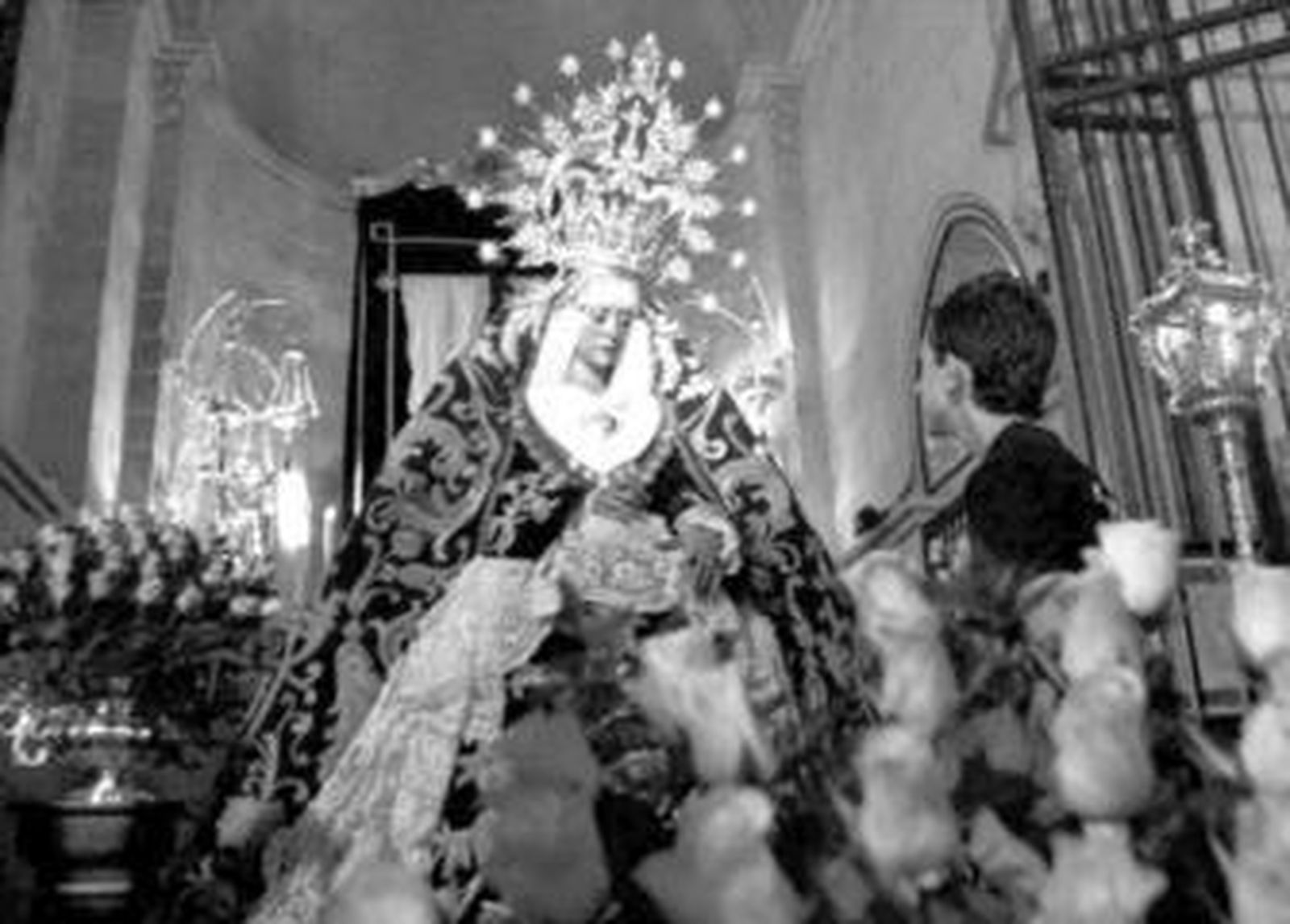 Imagen de la Virgen de las Angustias, durante el besamanos celebrado el pasado mes de octubre.