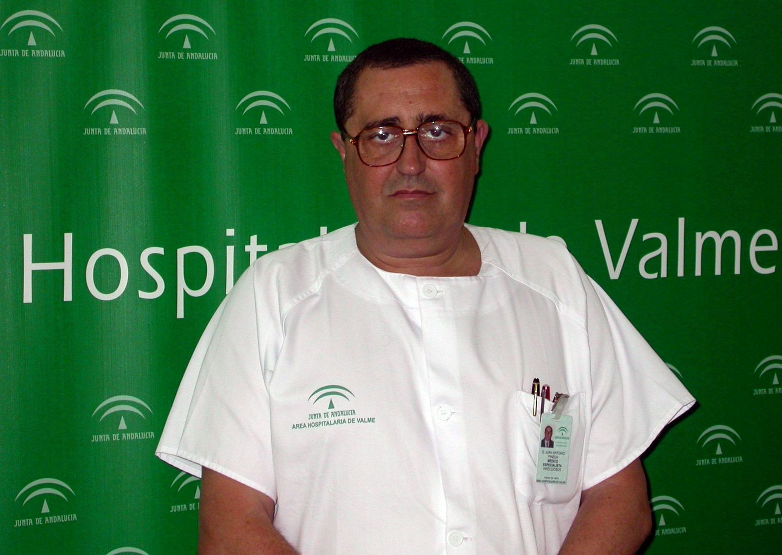 El doctor Juan Antonio Pineda, del Hospital de Valme, en Sevilla, es una referencia en la coinfección VIH y hepatitis.