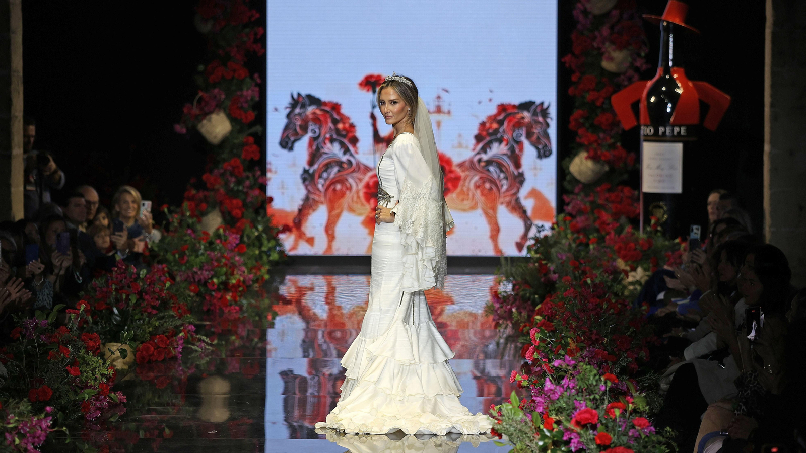 Desfile de Inmaculada González en la Pasarela Flamenca Tío Pepe Jerez 2024