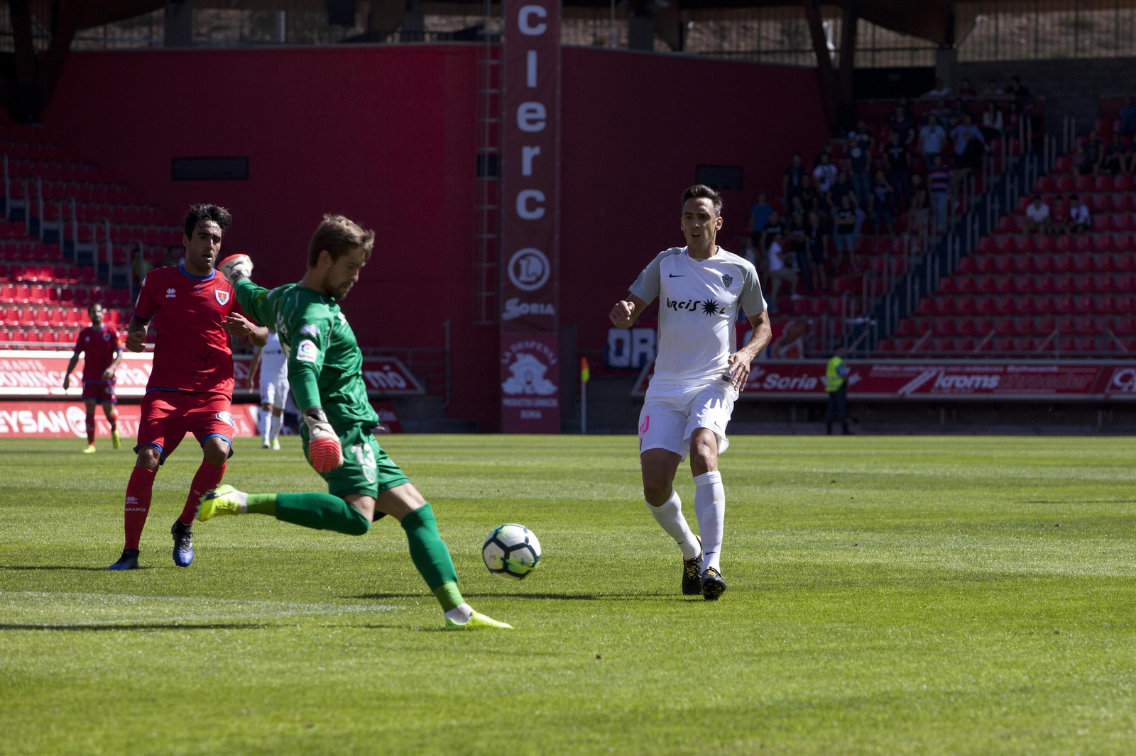 Las imágenes del Numancia-Almería