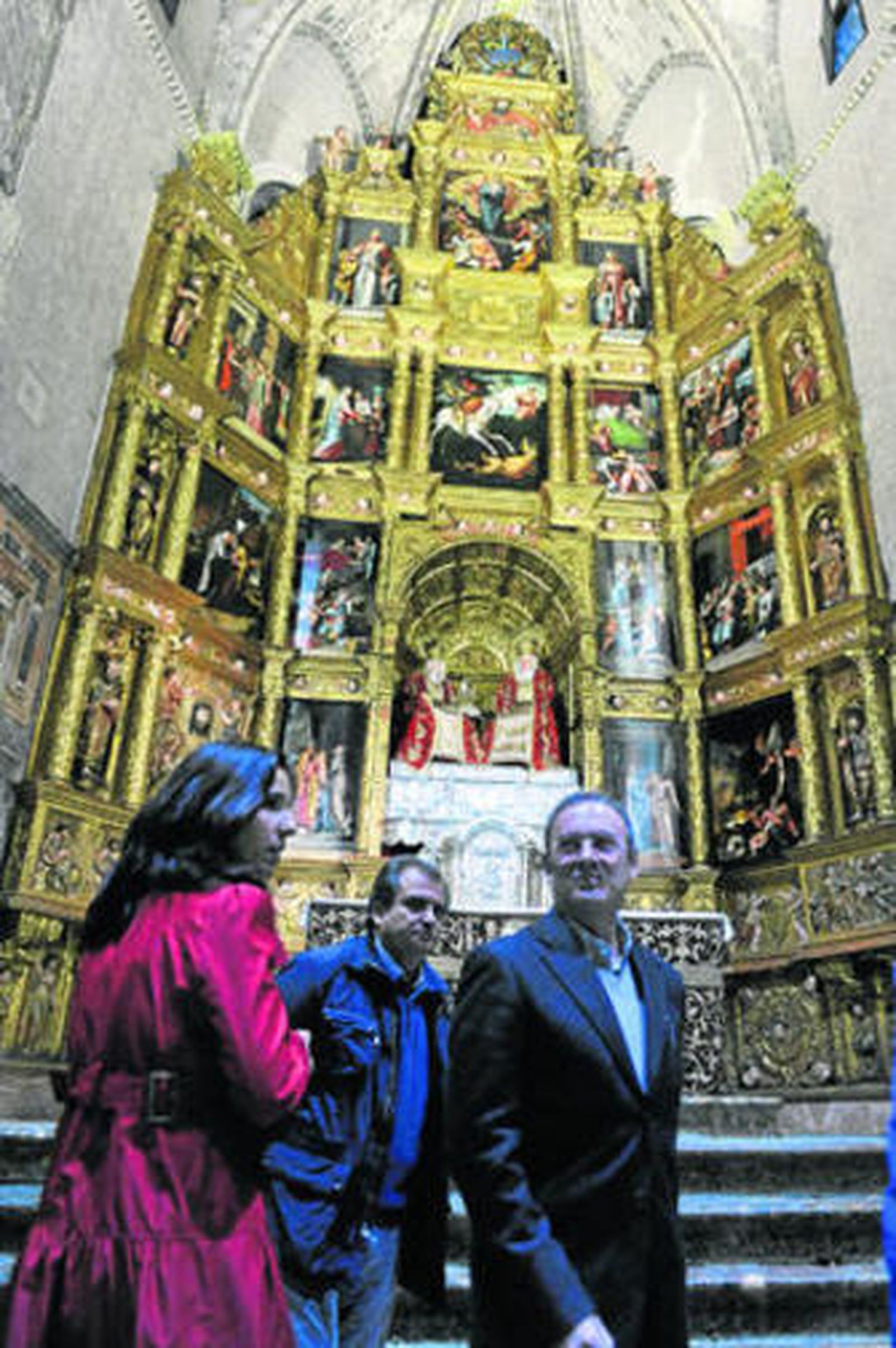 grandes proyectos. El nuevo sitio online del Instituto de Patrimonio Histórico incluye un apartado dedicado a las intervenciones más laureadas de su historia, como la restauración del Retablo de Santa Ana, obra del maestro Pedro de Campaña. Completan este apartado especiales de la restauración de la capilla de San Telmo, la Iglesia del Cristo de la Salud o el Giraldillo de la Catedral de Sevilla.