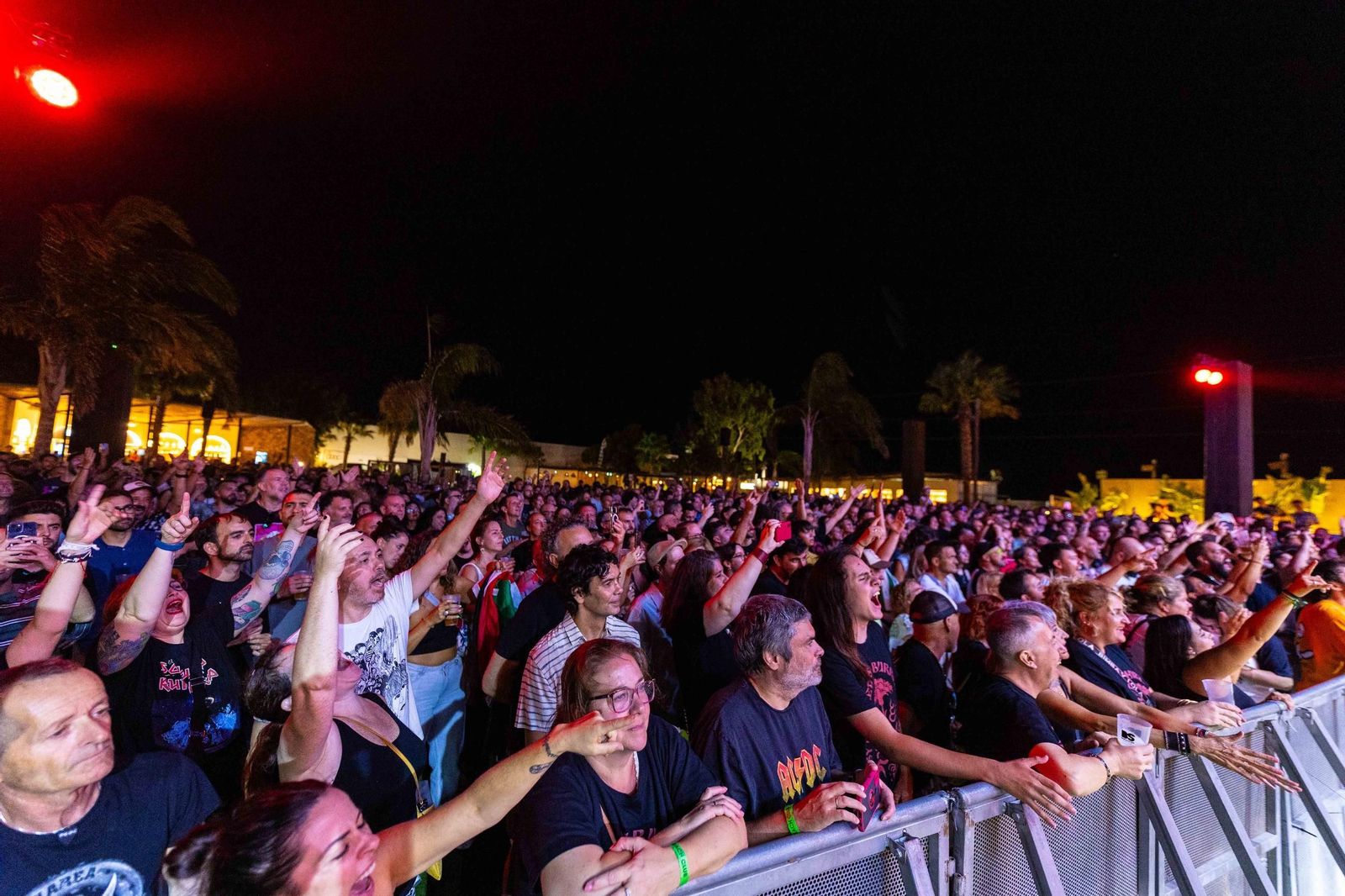 La fiesta sigue en Bahía Soundo con los Derby Motoreta's Burrito Kachimba: las imágenes del concierto