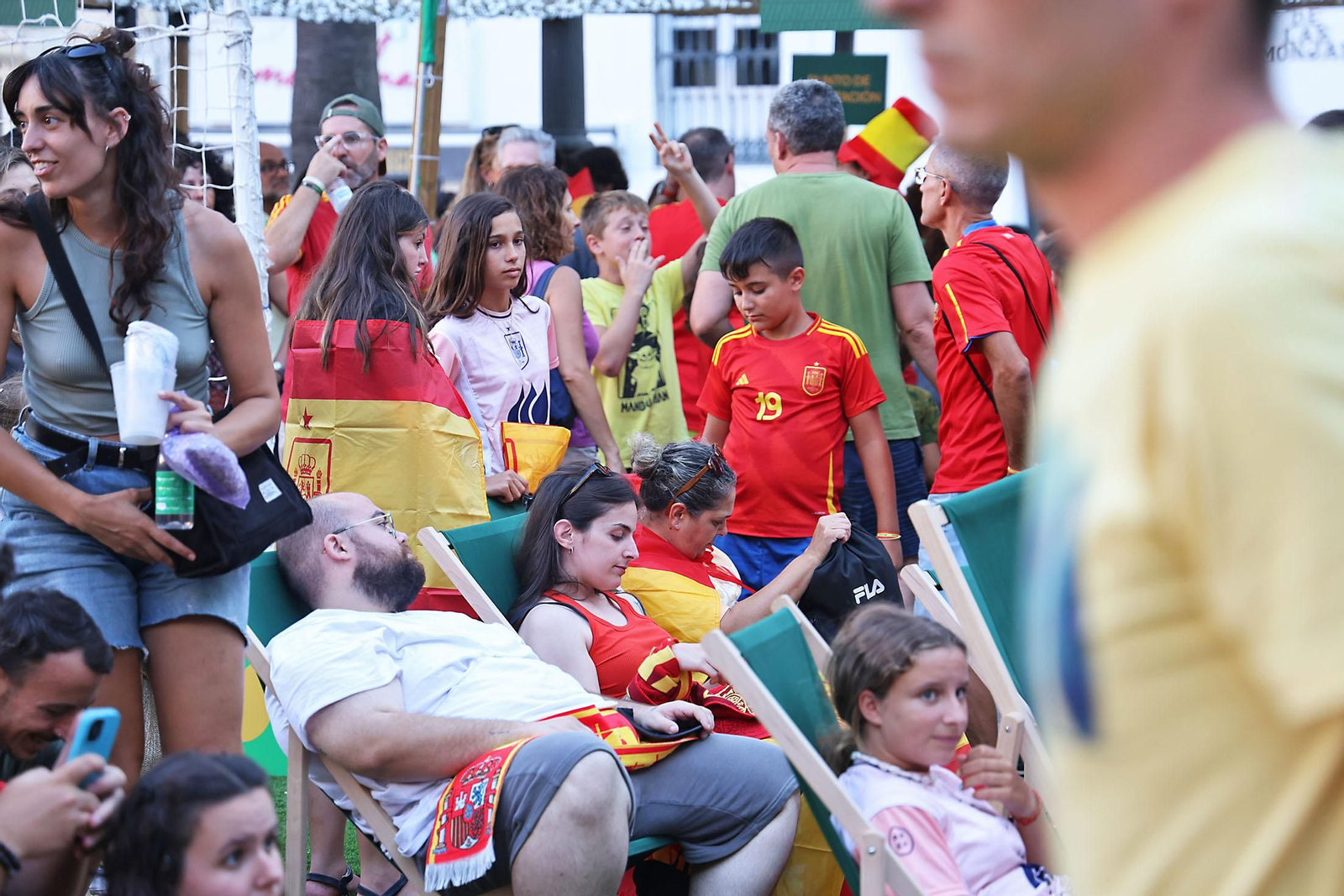 Imágenes de la Fan zone en Huelva de la Final de la Eurocopa entre Inglaterra y España Imágenes de la Fan zone en Huelva de la Final de la Eurocopa entre Inglaterra y España