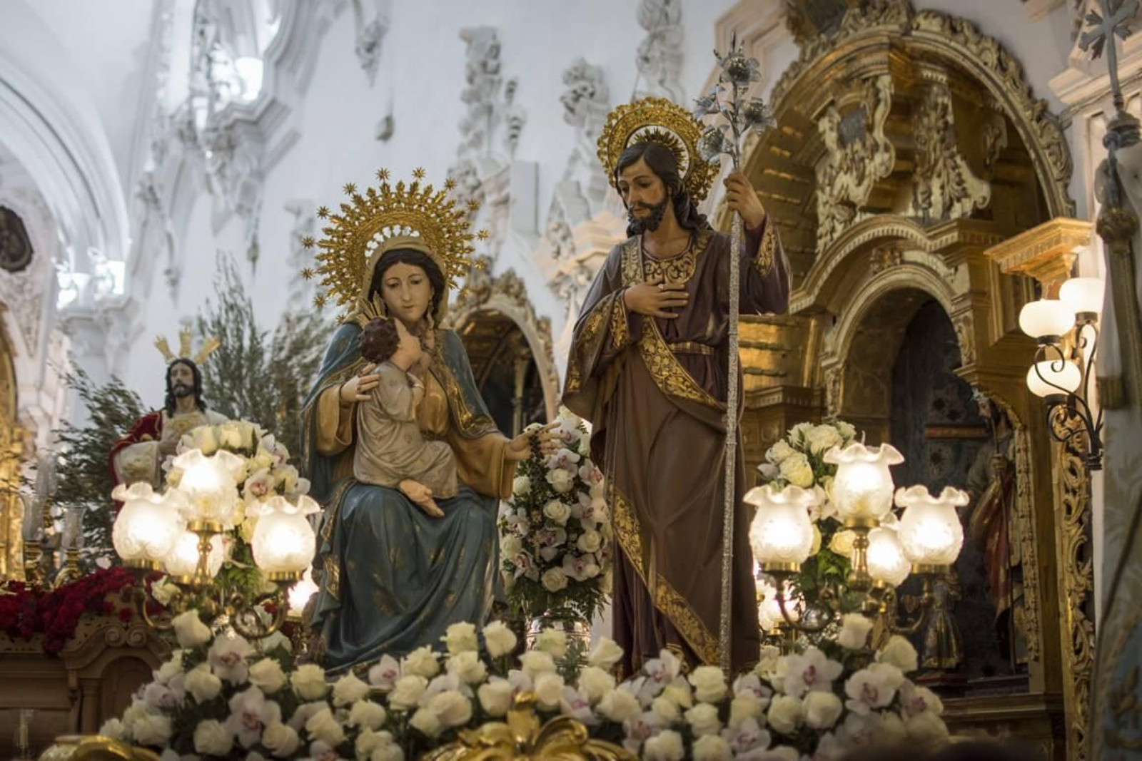 Las fotos de las cofradías de la Magna de Priego de Córdoba, suspendida por la lluvia