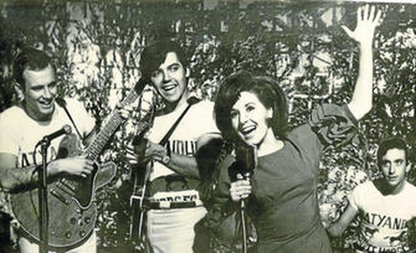 La farándula de espolones largos