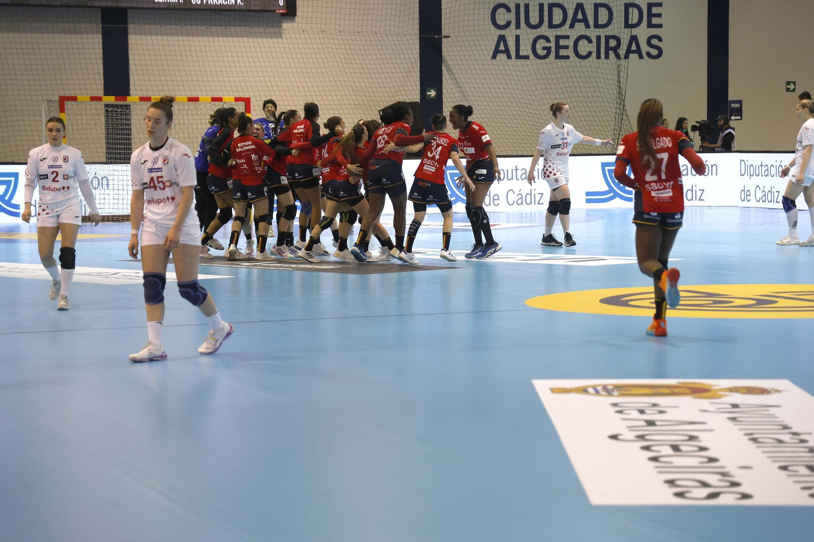 Las fotos del España Croacia de clasificación para el Mundial femenino de balonmano, en Algeciras