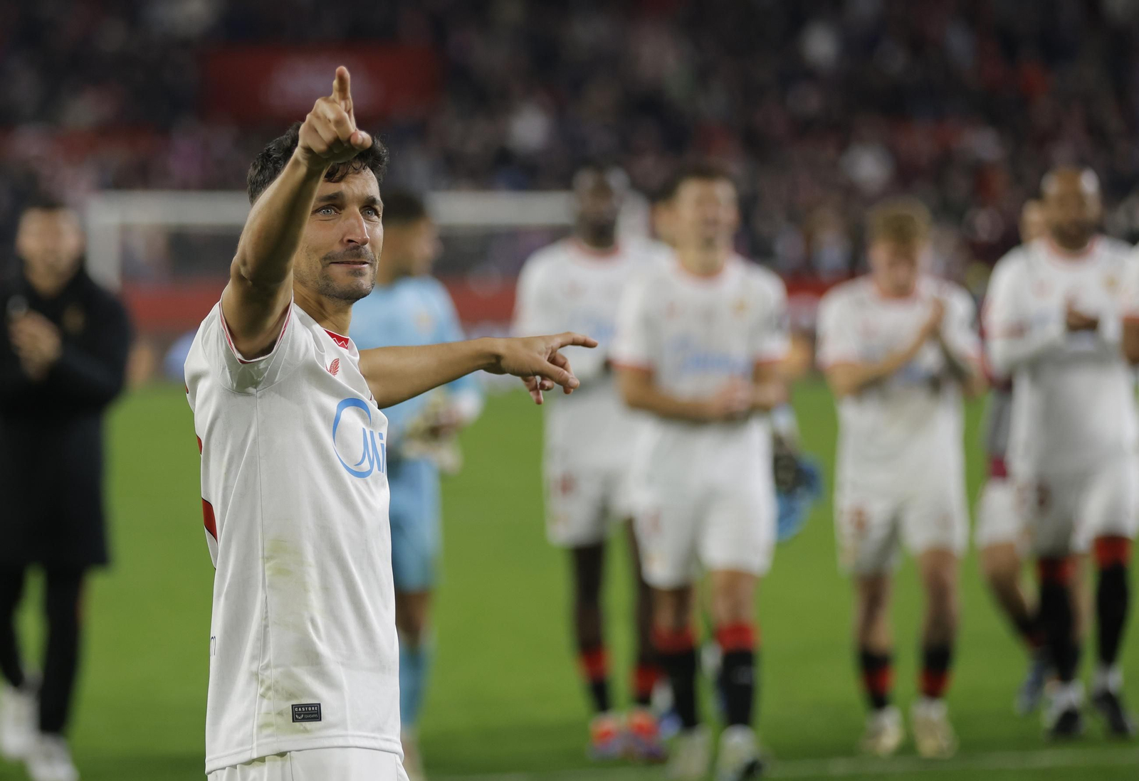 Todas las fotos de la celebración de Jesús Navas tras el partido