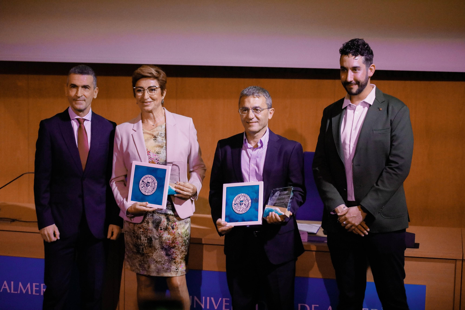 Entrega de distinciones en Salud UAL, en imágenes