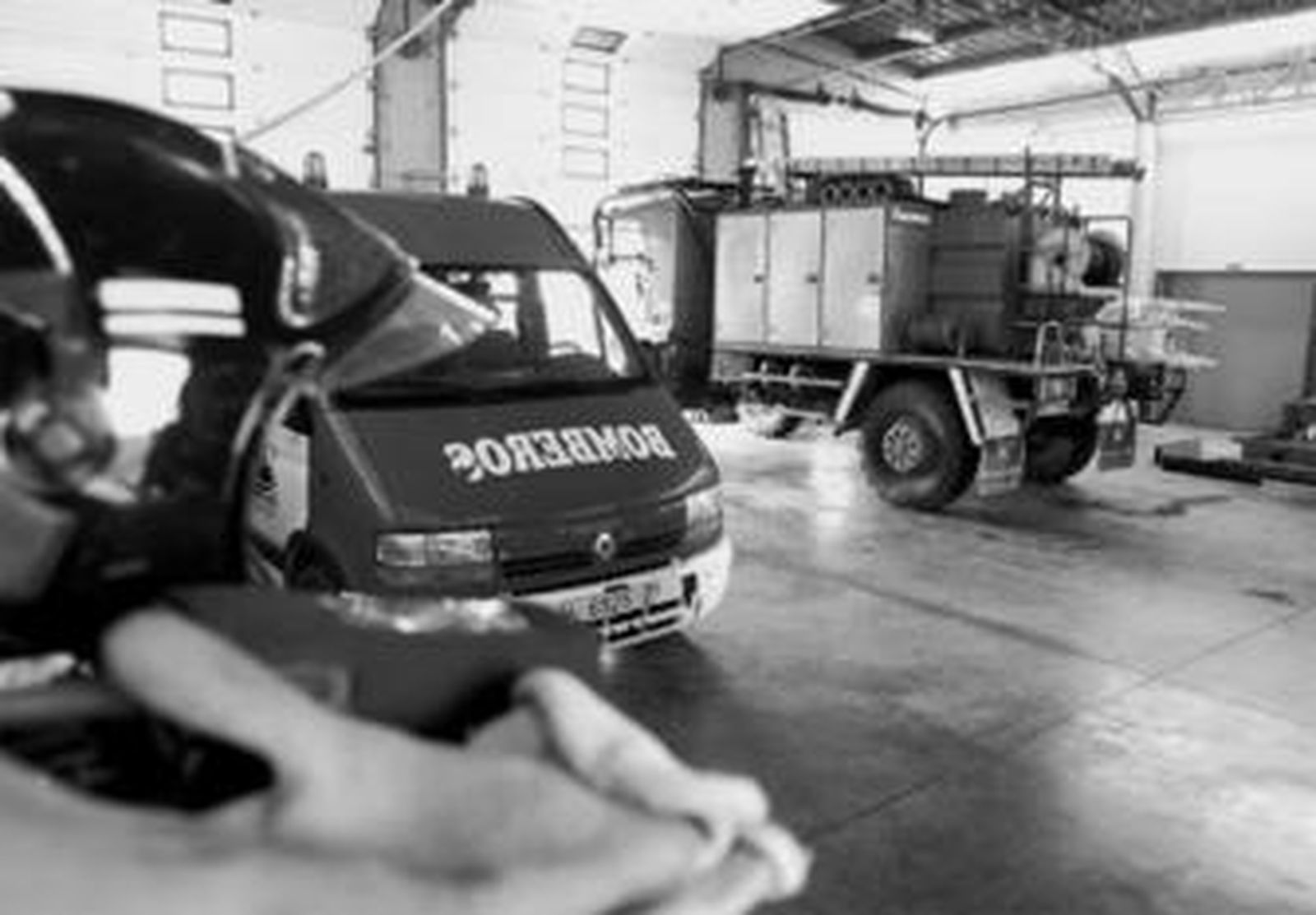 Vehículos del Consorcio Provincial Contra Incendios en uno de los parques.