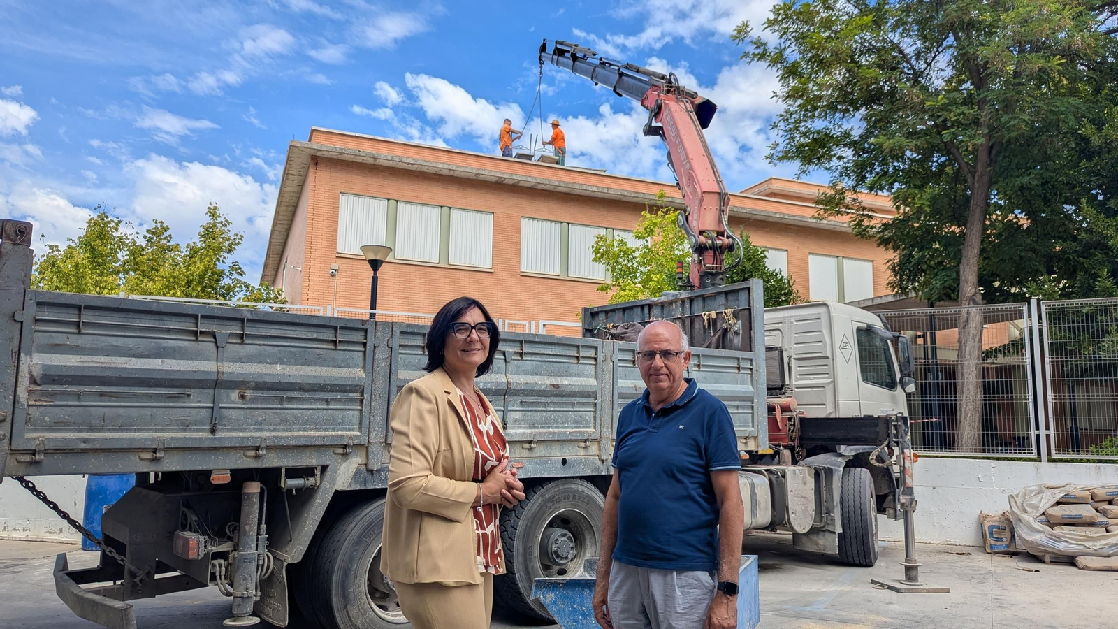 La delegada, María José Martín, en el IES Diego de Siloé de Íllora