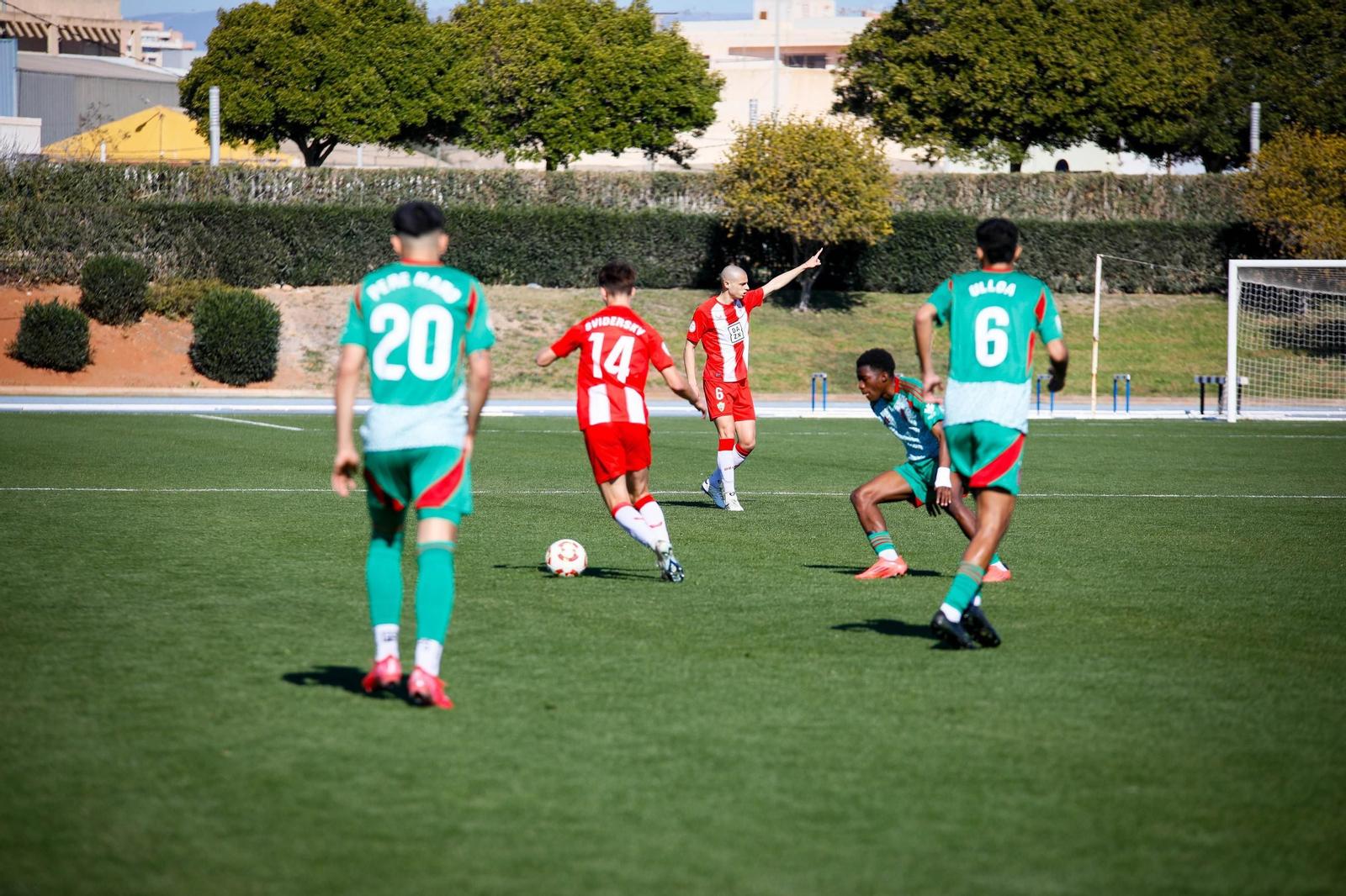 Las imágenes de Segunda RFEF entre Almeria B y recreativo de Granada