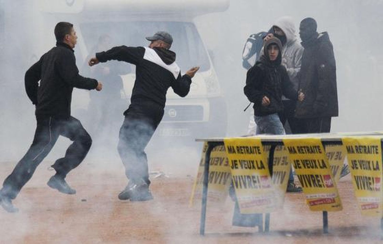 Los franceses se echan a la calle para que Sarkozy no eleve la edad de jubilación.

Foto: Reuters