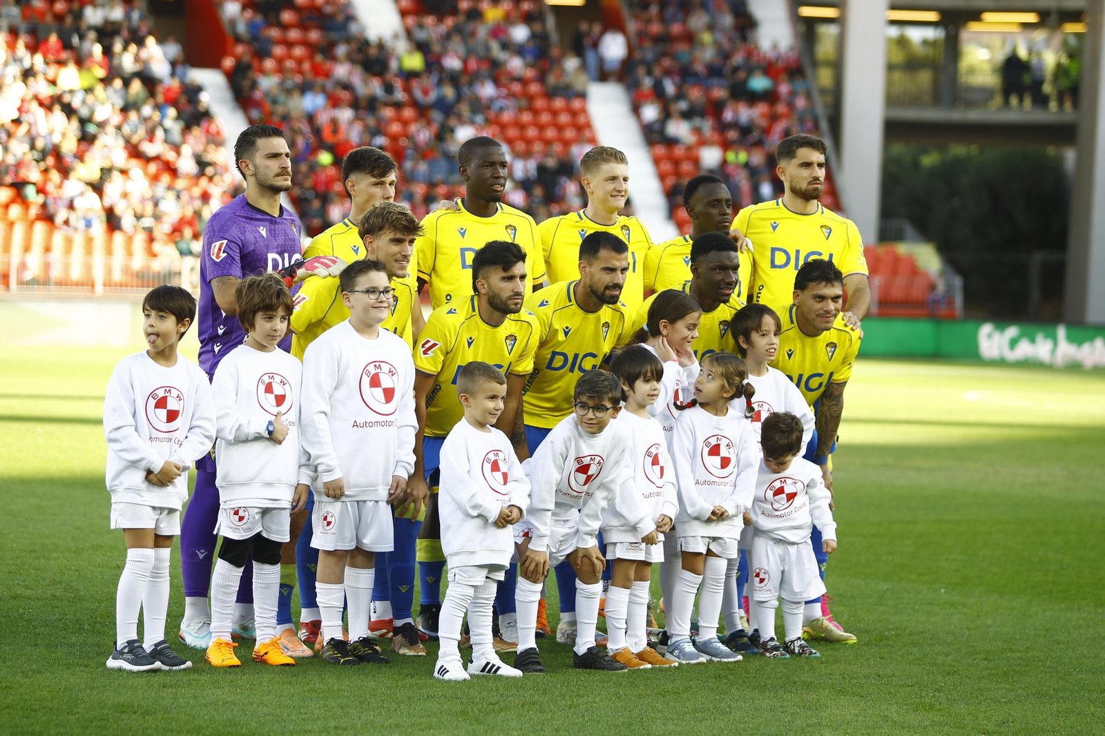 El partido U.D. Almería-Cádiz C.F. en imágenes
