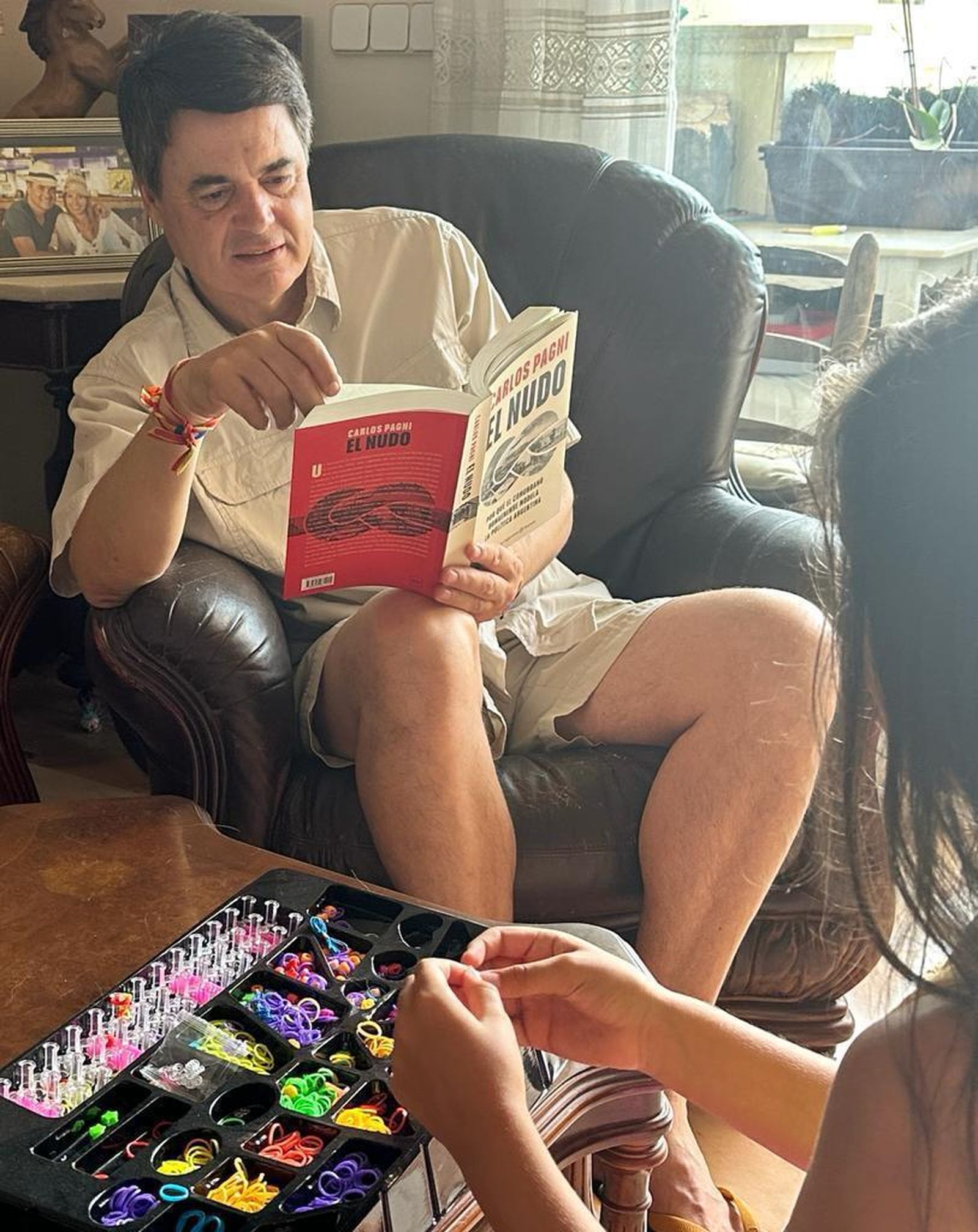 Playa, cine y hasta tatuaje: Los candidatos de Granada para el 23J viven su jornada de reflexión entre el descanso y la cultura