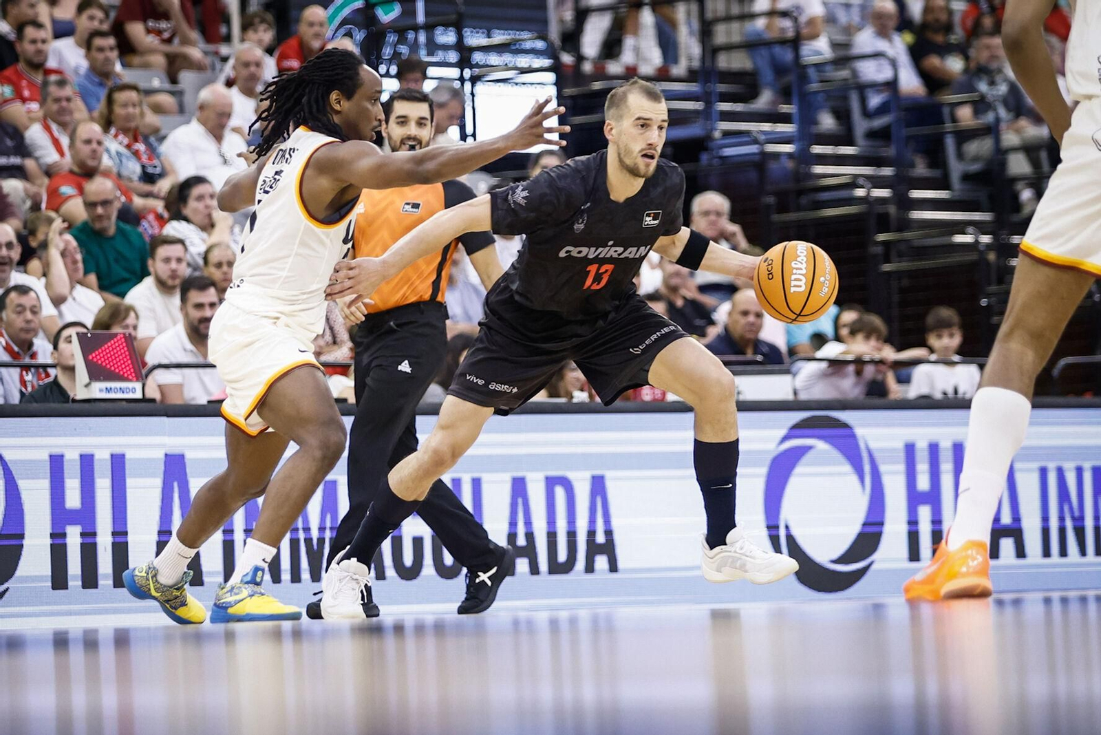 Las imágenes del partido entre el Covirán Granada y el UCAM Murcia