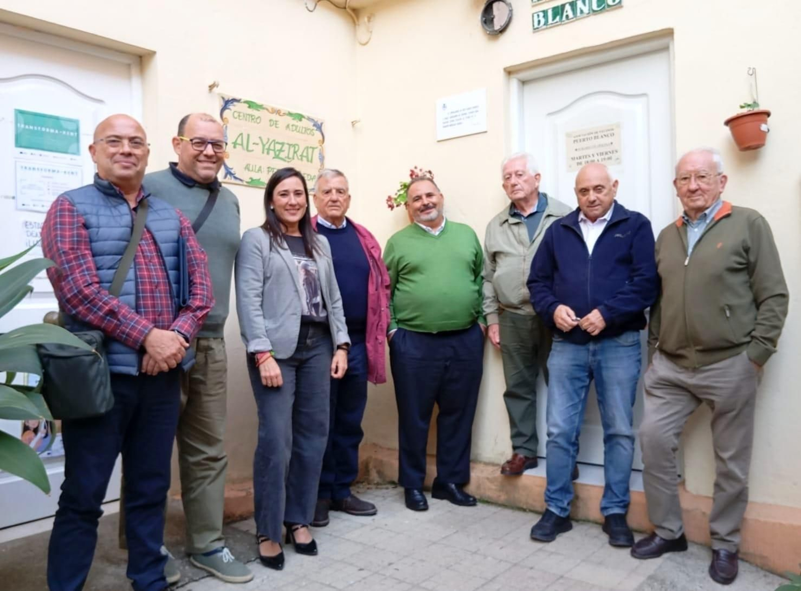 Arrabal con los representantes vecinales en La Piñera.