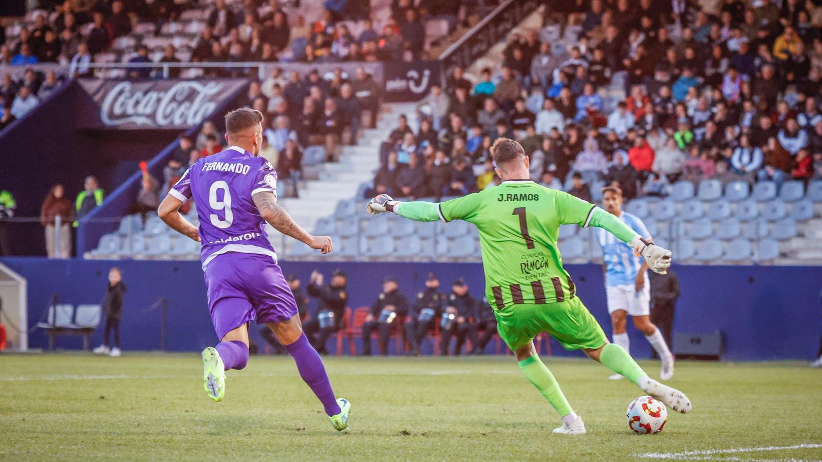 El exportero del Real Jaén, Juan Ramos, en el partido de la primera vuelta en La Victoria.