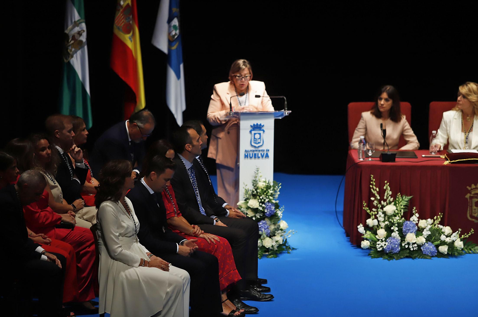 Imágenes de la toma de posesión de Pilar Miranda como alcaldesa de Huelva