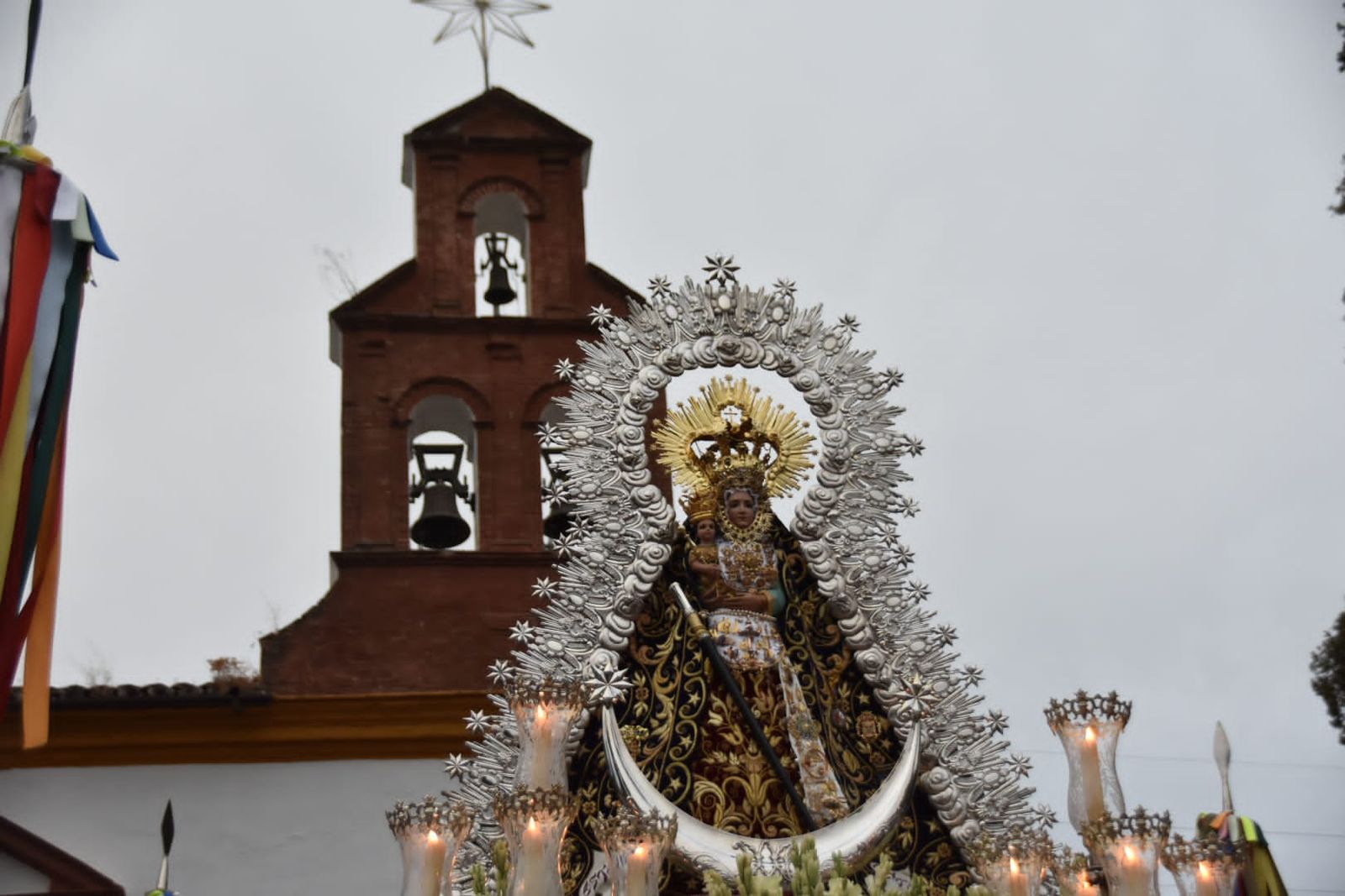 La procesión de la Virgen de la Estrella en Villa del Río, en imágenes