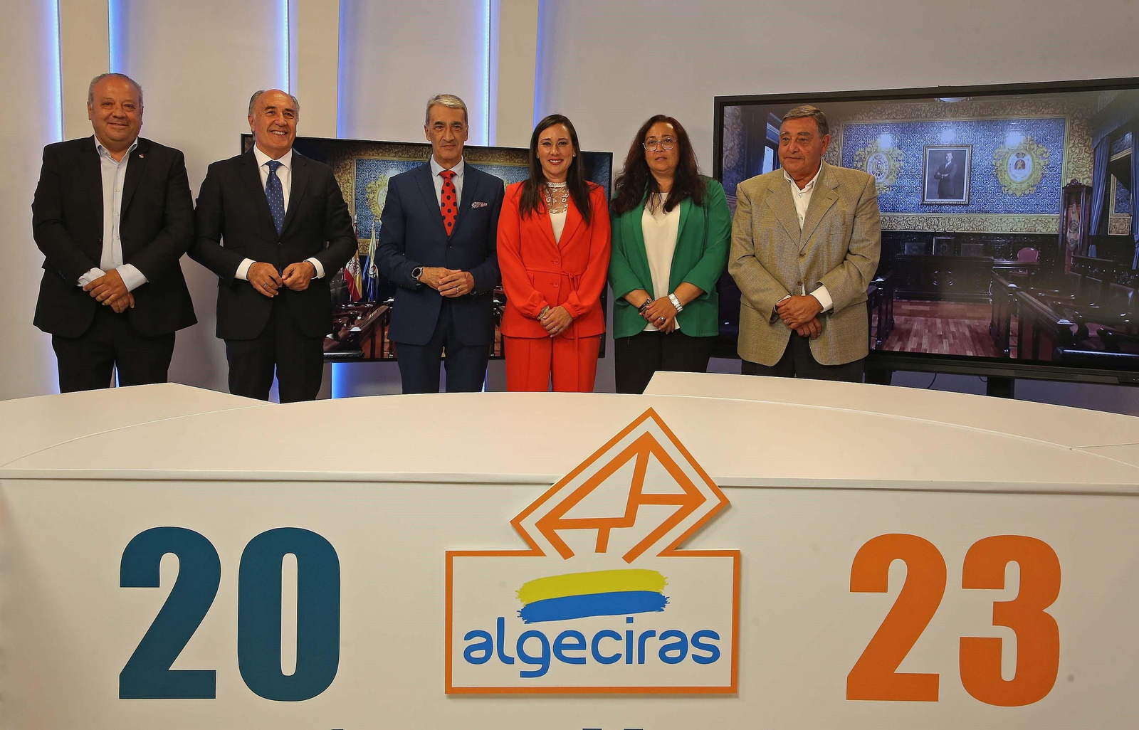 Andrés del Río, José Ignacio Landaluce, Javier Martínez, Rocío Arrabal, Eva Poza y Rafael Fenoy, tras el debate.