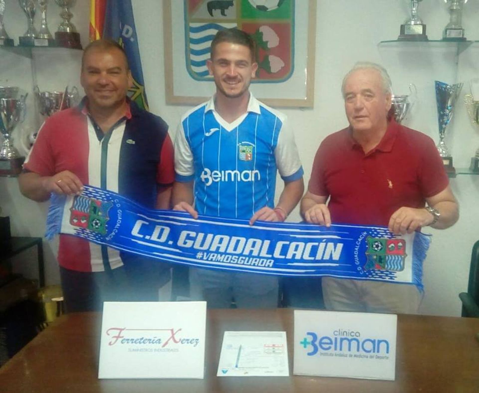 Chato, Jesús y Juanma Carrasco, al Guadalcacín