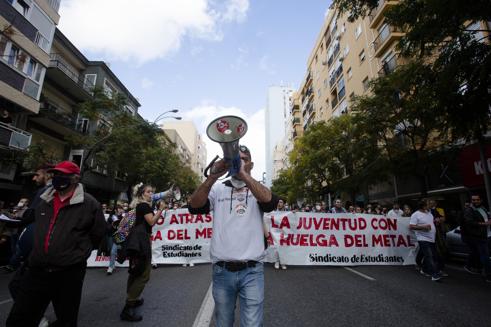 Imágenes de la manifestación por la huelga del metal