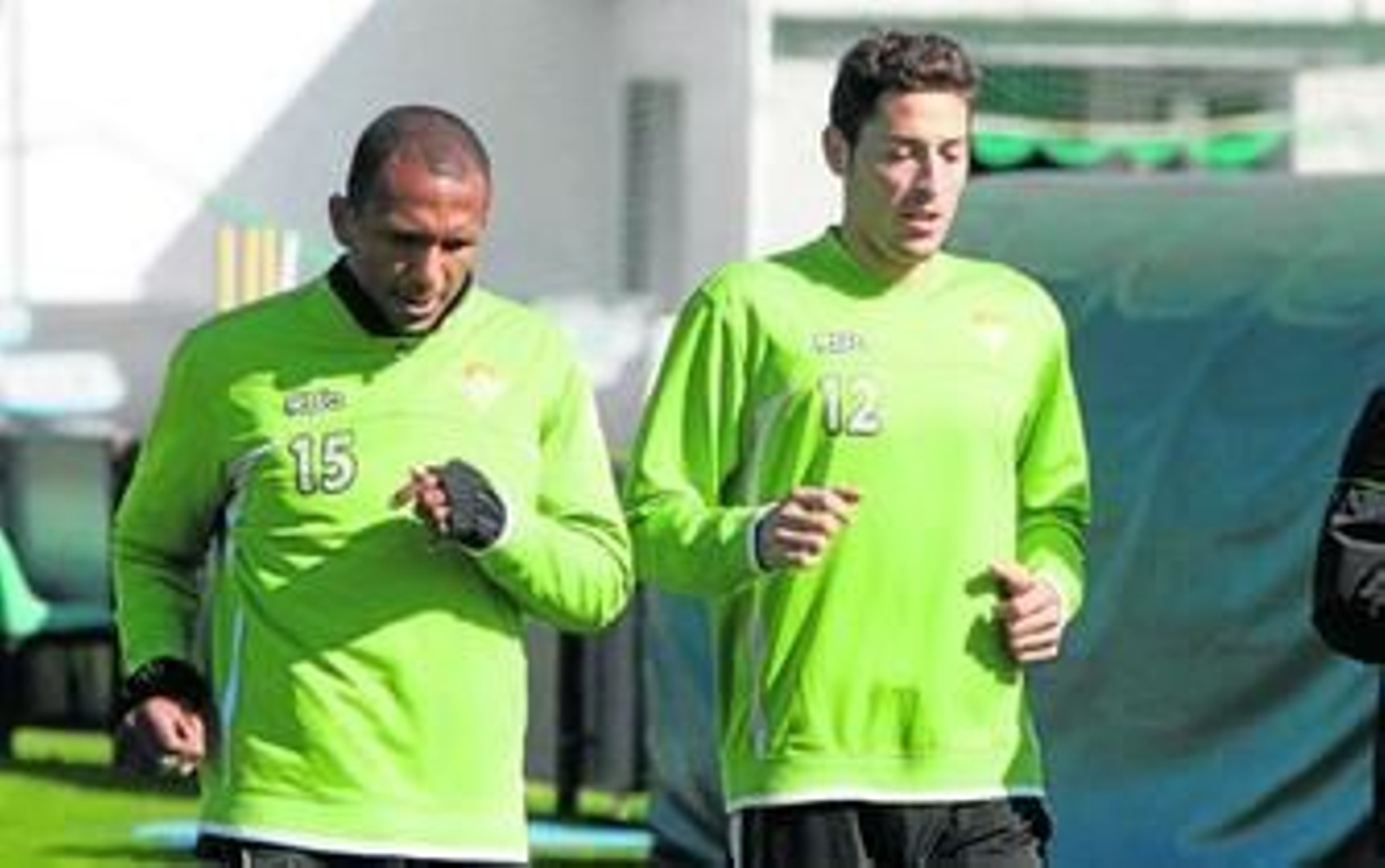 Mehmet Aurelio realiza carrera continua junto a Damià.