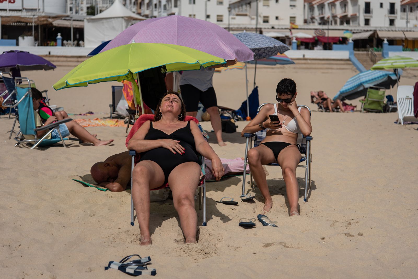 Ola de calor en las playas de Huelva